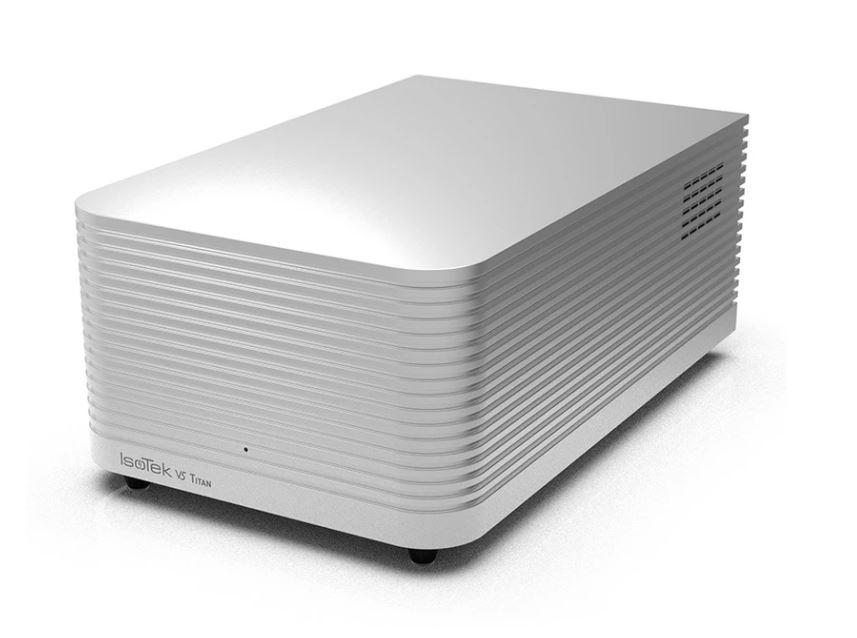 IsoTek •  V5  Titan • SIlver